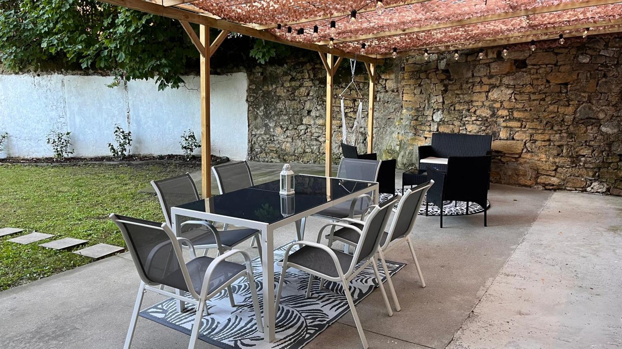 Jardin En El Centro Catedral Apartment Oviedo Exterior photo